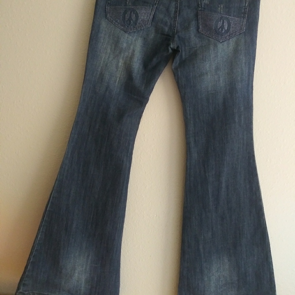Jeans - Picture 7 of 8